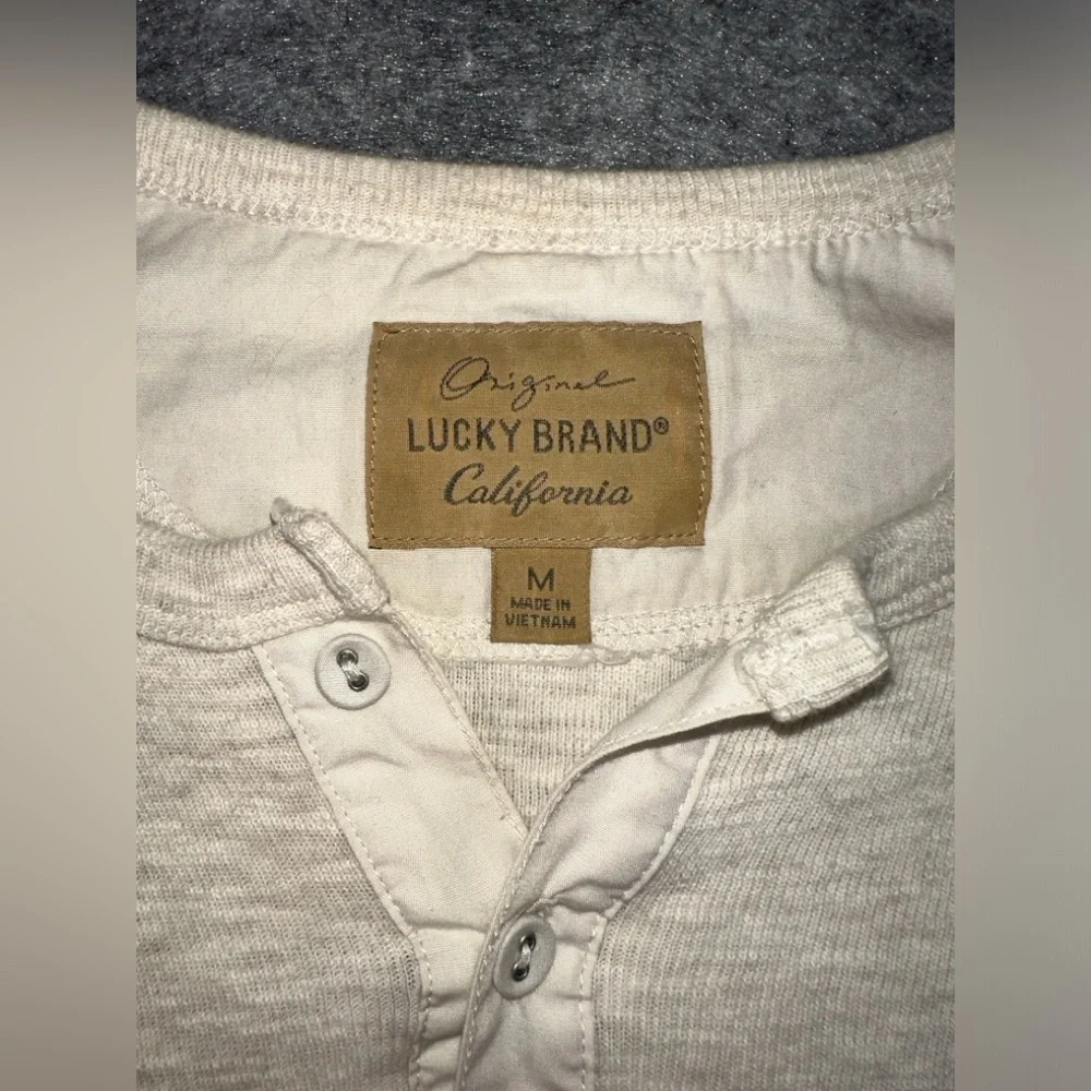 Lucky Brand Mens Medium long-sleeve Henley T-shirt - Picture 2 of 6